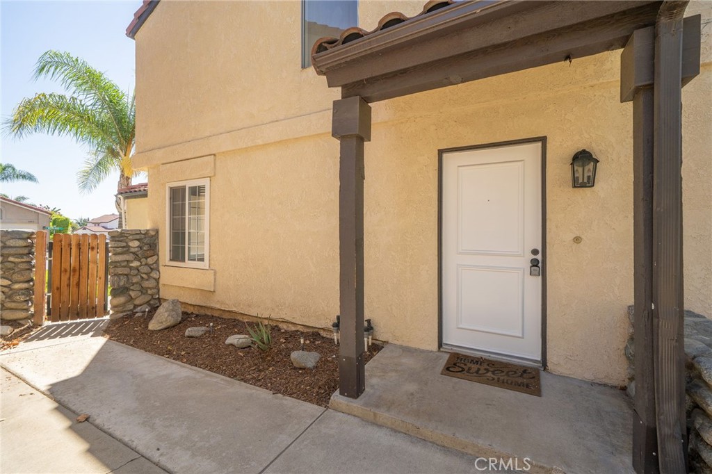 6864 Woodcrest