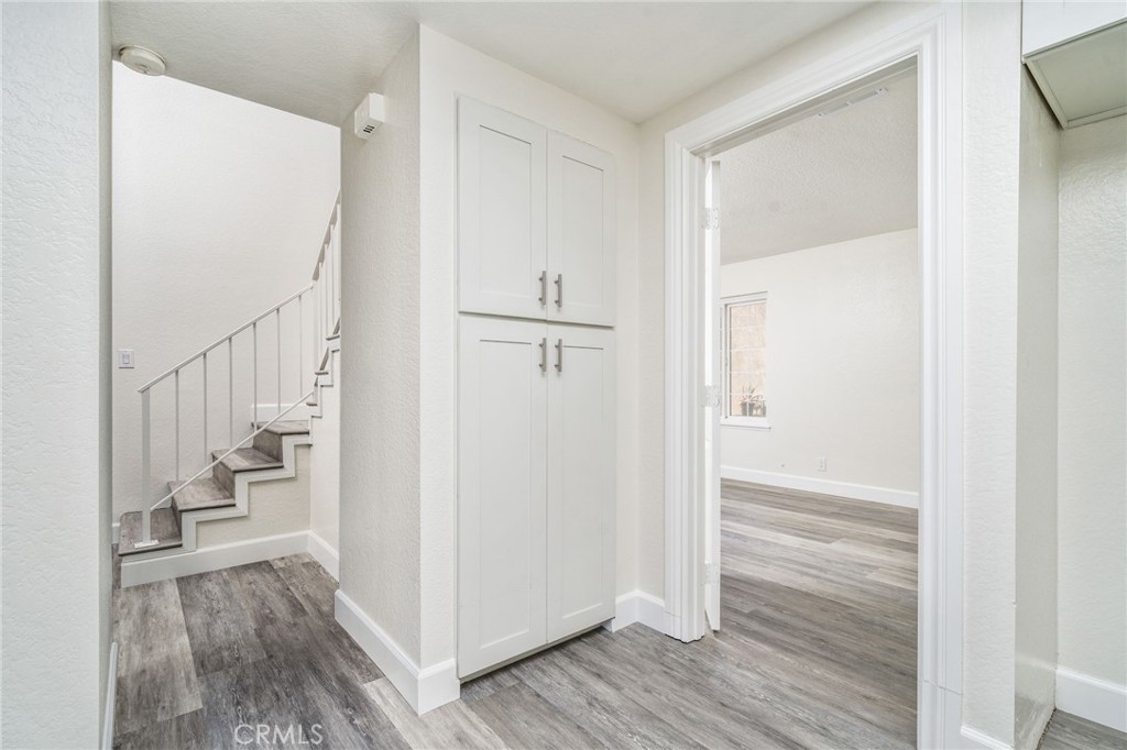 6864 Woodcrest