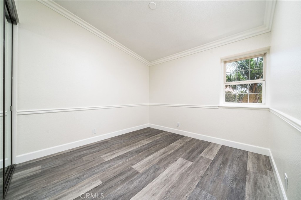 6864 Woodcrest