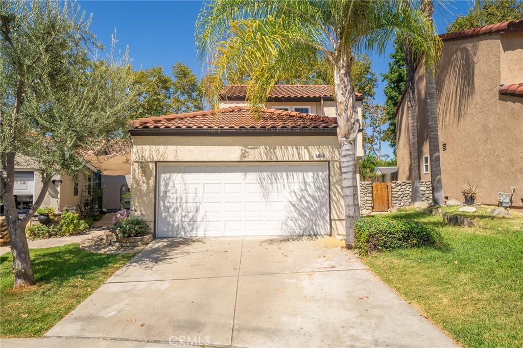 6864 Woodcrest