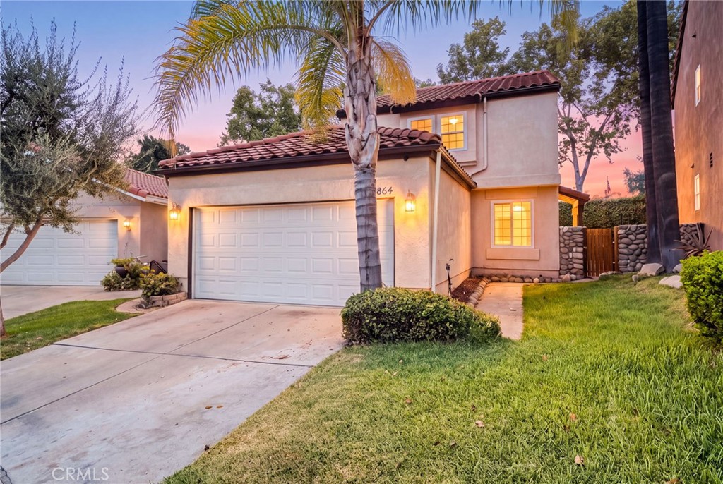 6864 Woodcrest
