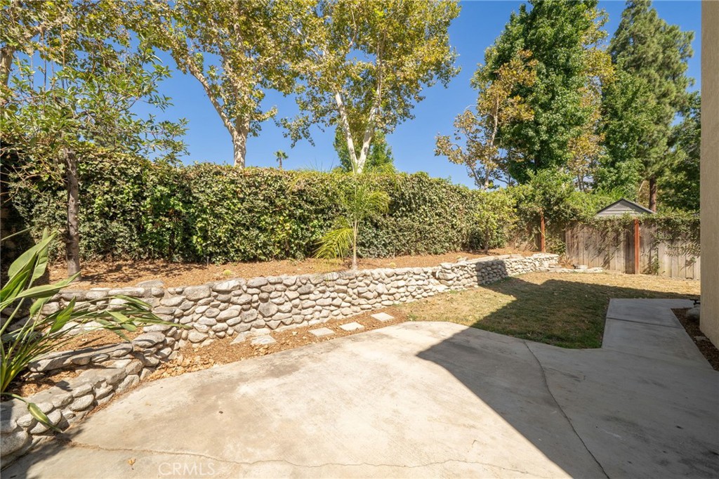 6864 Woodcrest