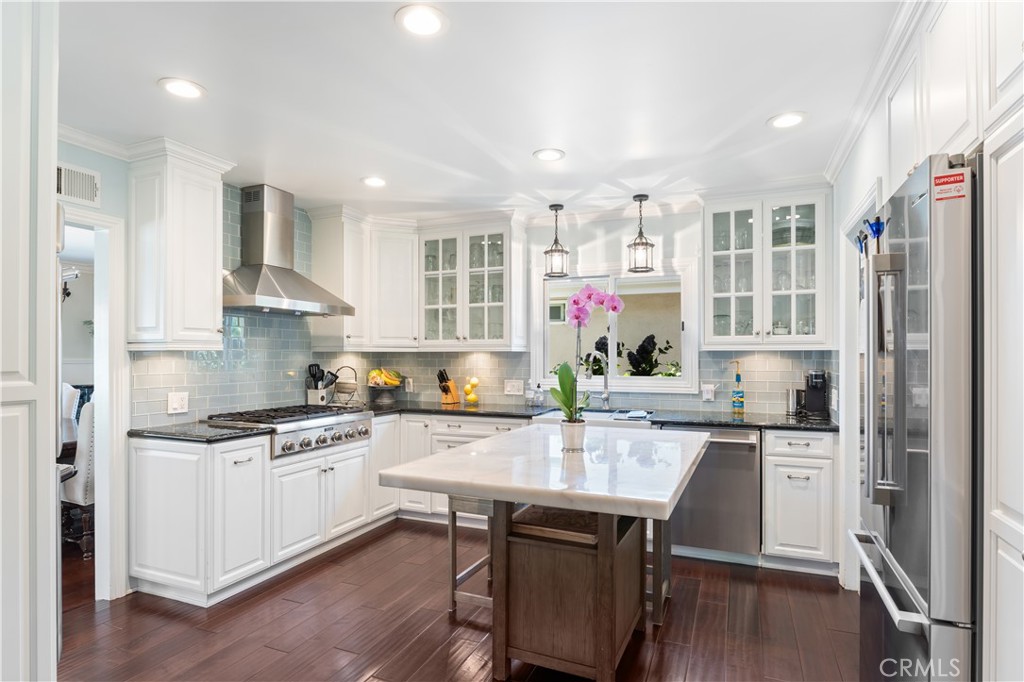 668 W 12th