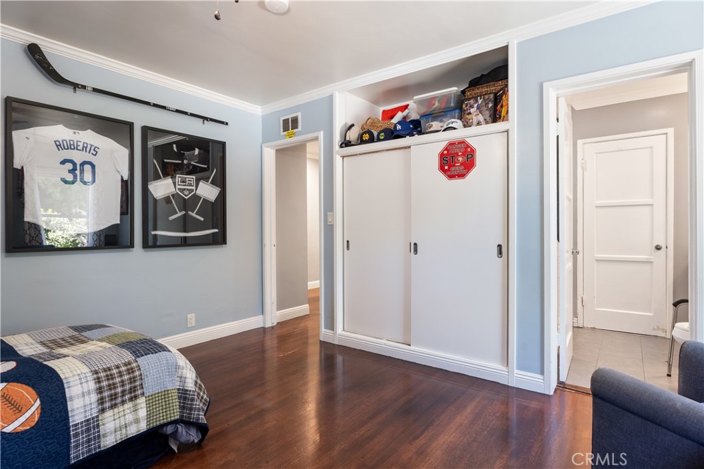 668 W 12th