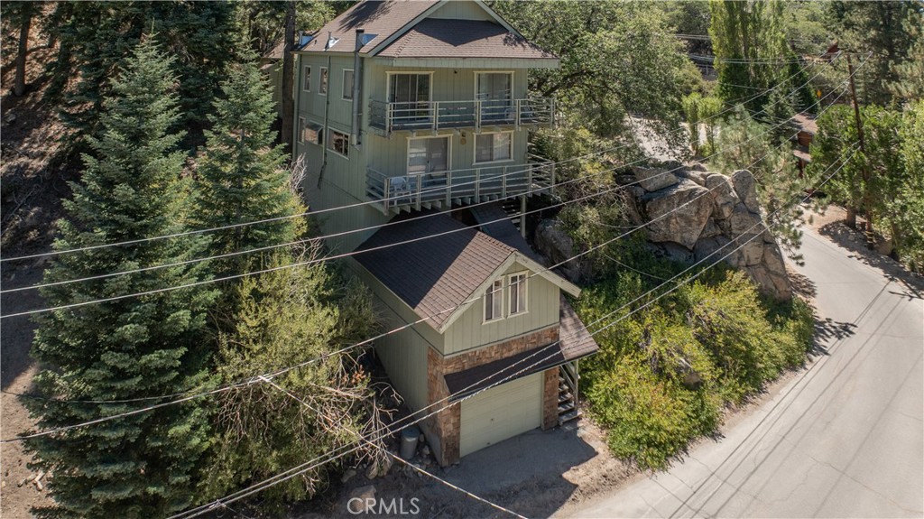 709 Ridge