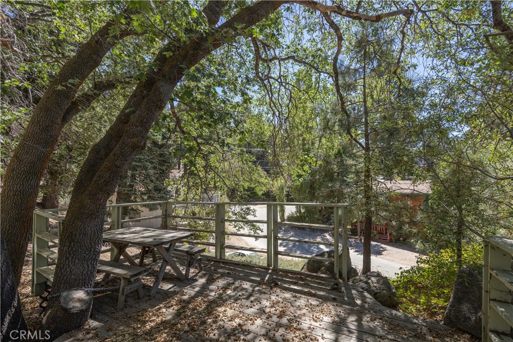 709 Ridge