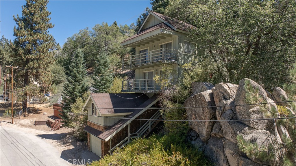 709 Ridge