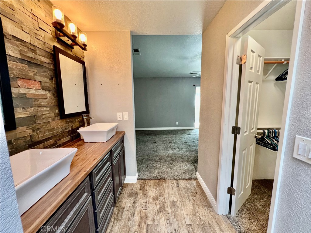 11575 Stuveling Street