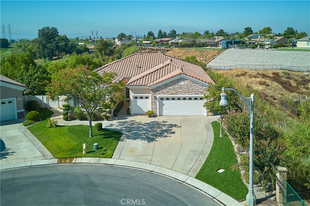 943 Monarch Court