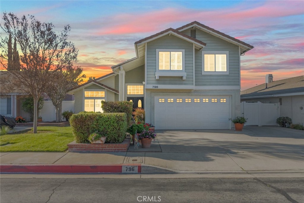 796 Viewpoint Street
