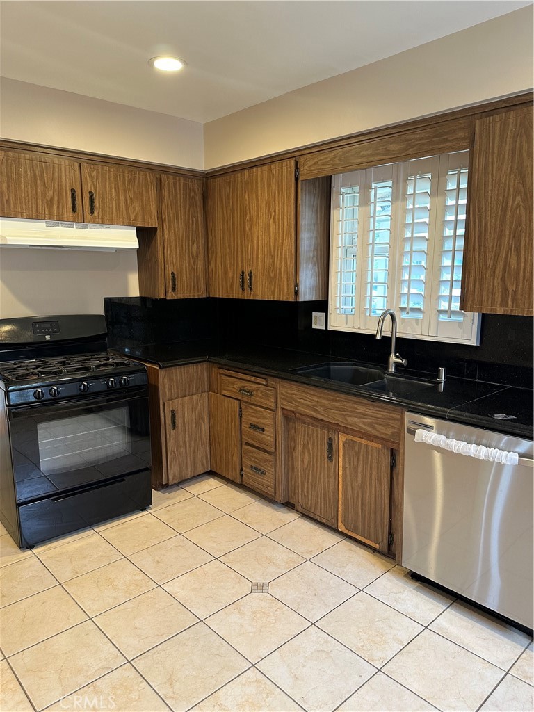 749 N Aguirre Avenue