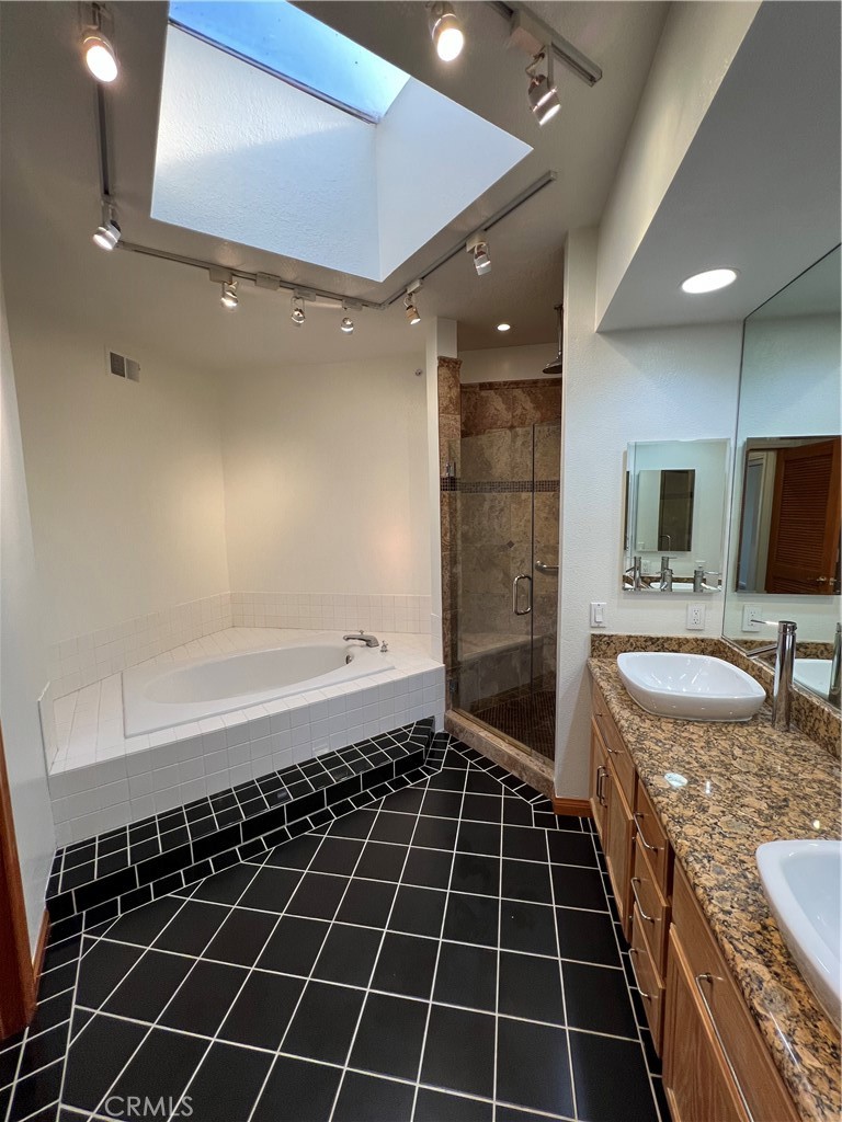 2600 E 20th Street 206A