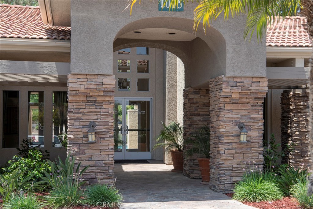 1030 Vista Del Cerro Drive 201