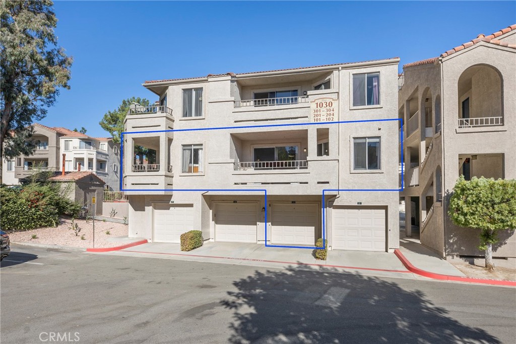 1030 Vista Del Cerro Drive 201