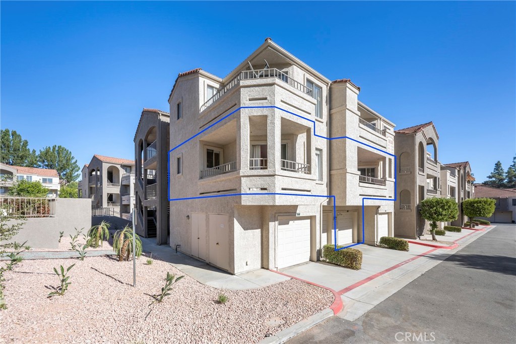 1030 Vista Del Cerro Drive 201