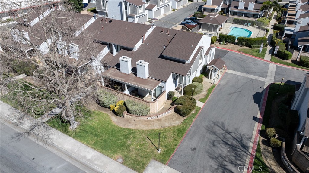 2003 S Mountain Avenue 5