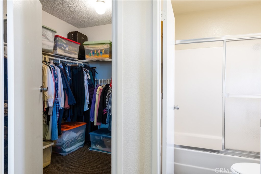 2003 S Mountain Avenue 5