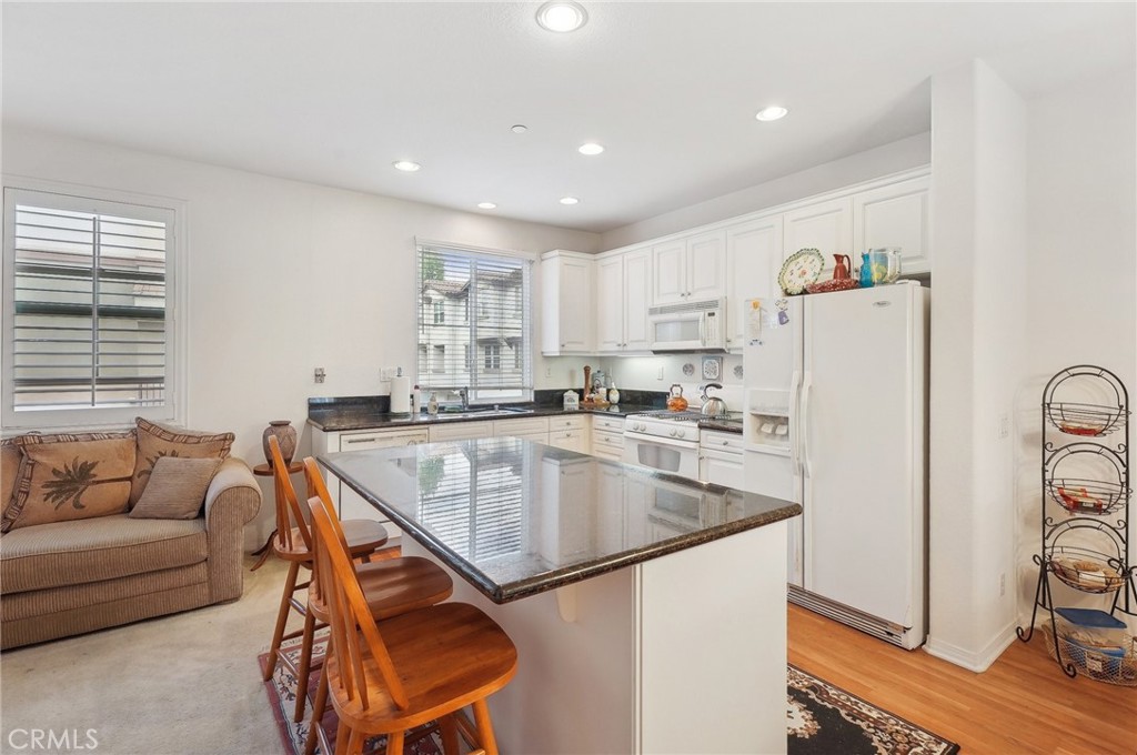 763 W 1st Street 80