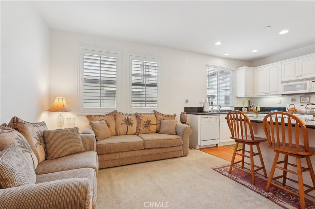 763 W 1st Street 80