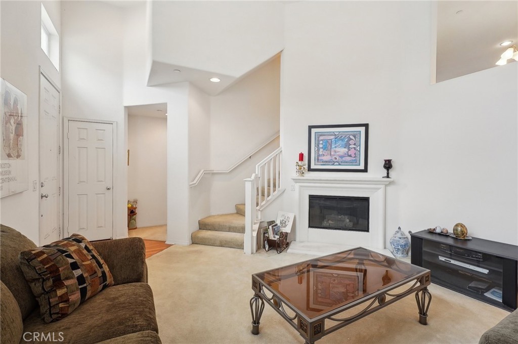 763 W 1st Street 80