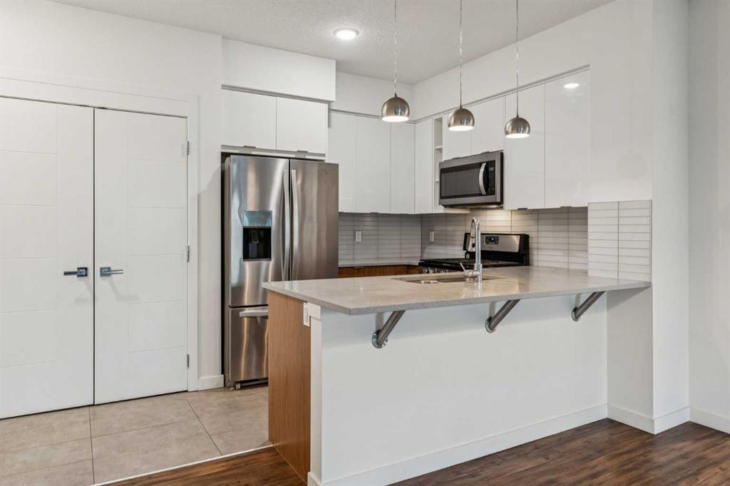 120 18 Avenue SW Unit: 105