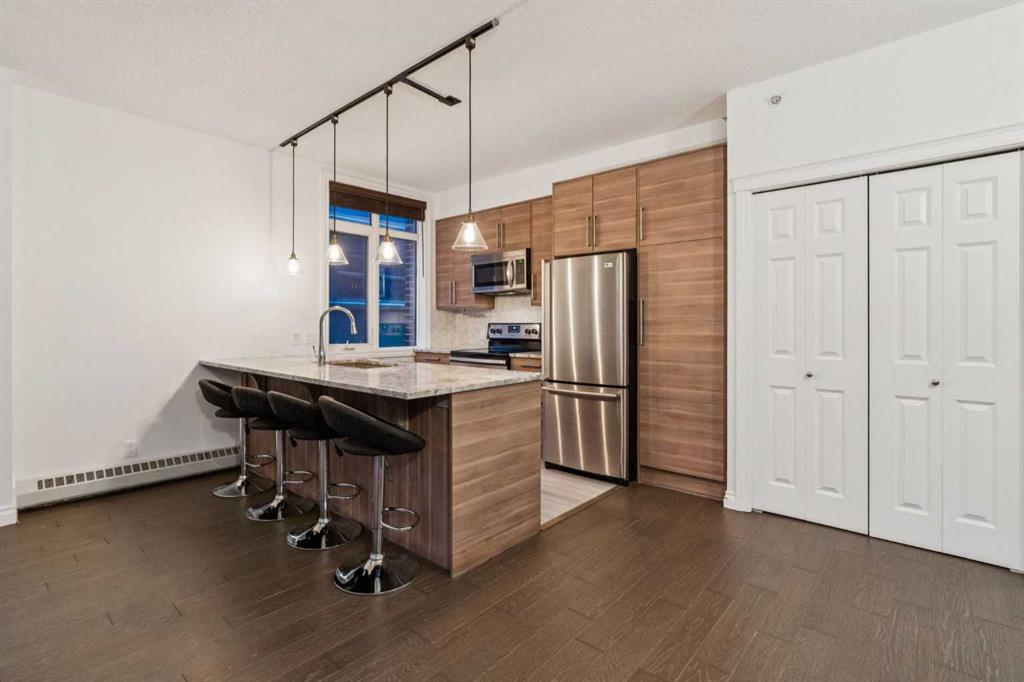 990 Centre Avenue NE Unit: 232