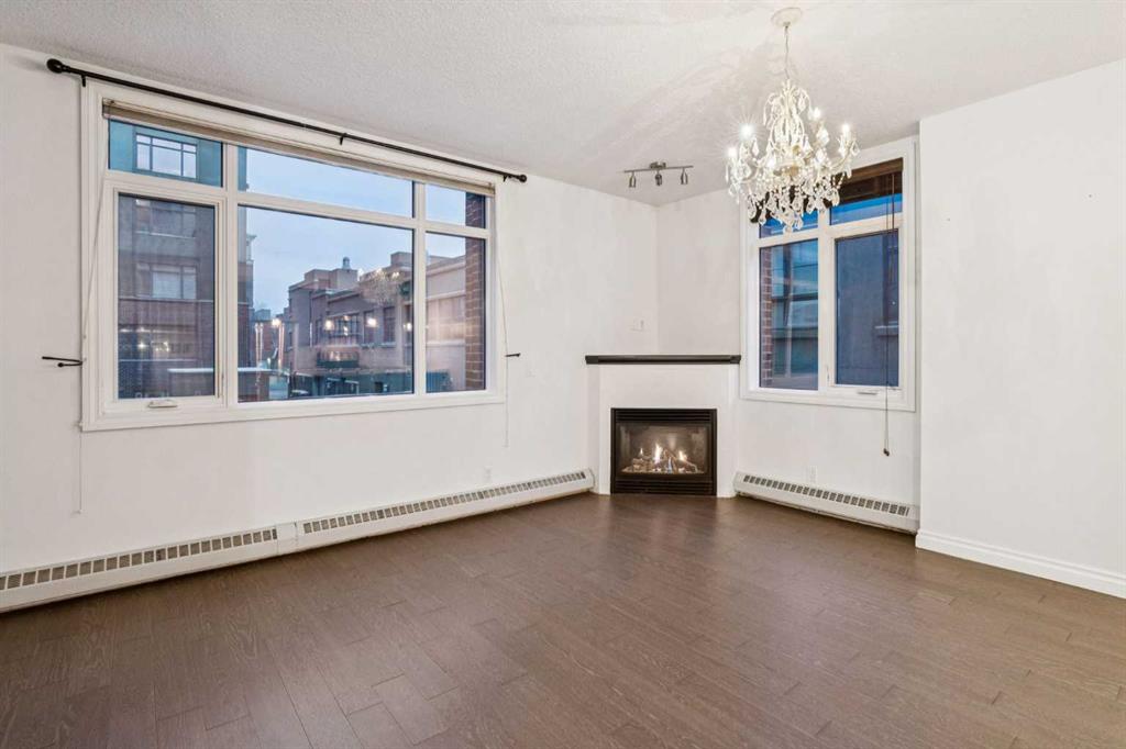 990 Centre Avenue NE Unit: 232