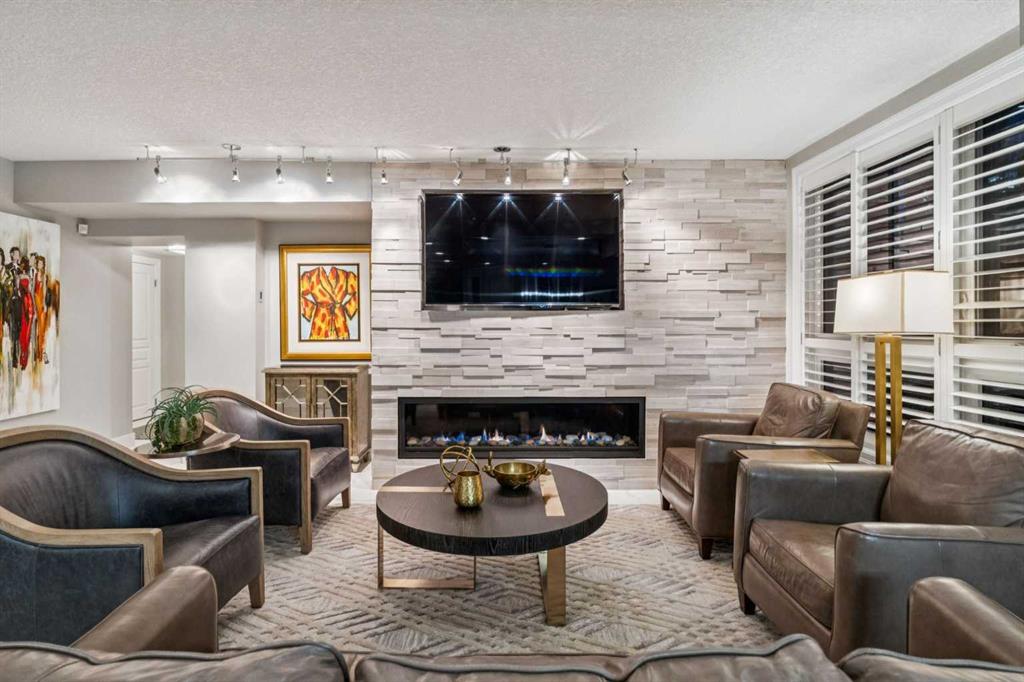 400 Eau Claire Avenue SW Unit: 8203