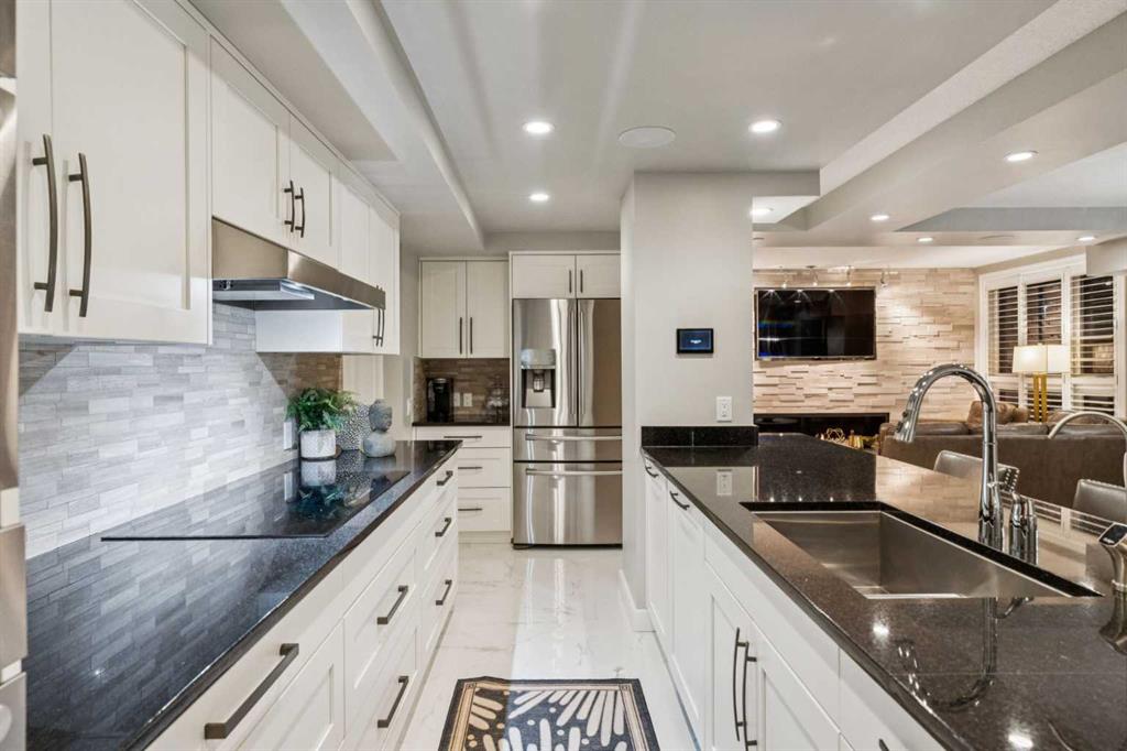 400 Eau Claire Avenue SW Unit: 8203