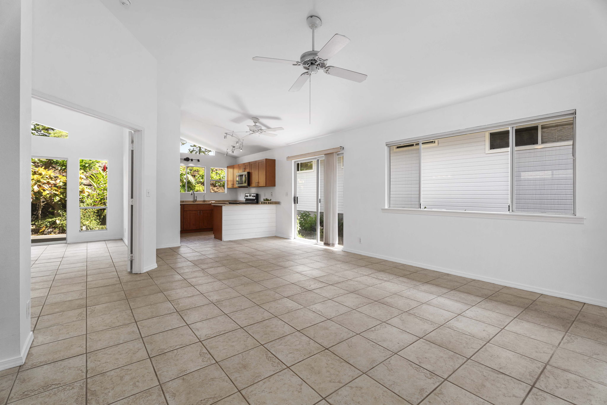 75-252 NANI KAILUA DR 4