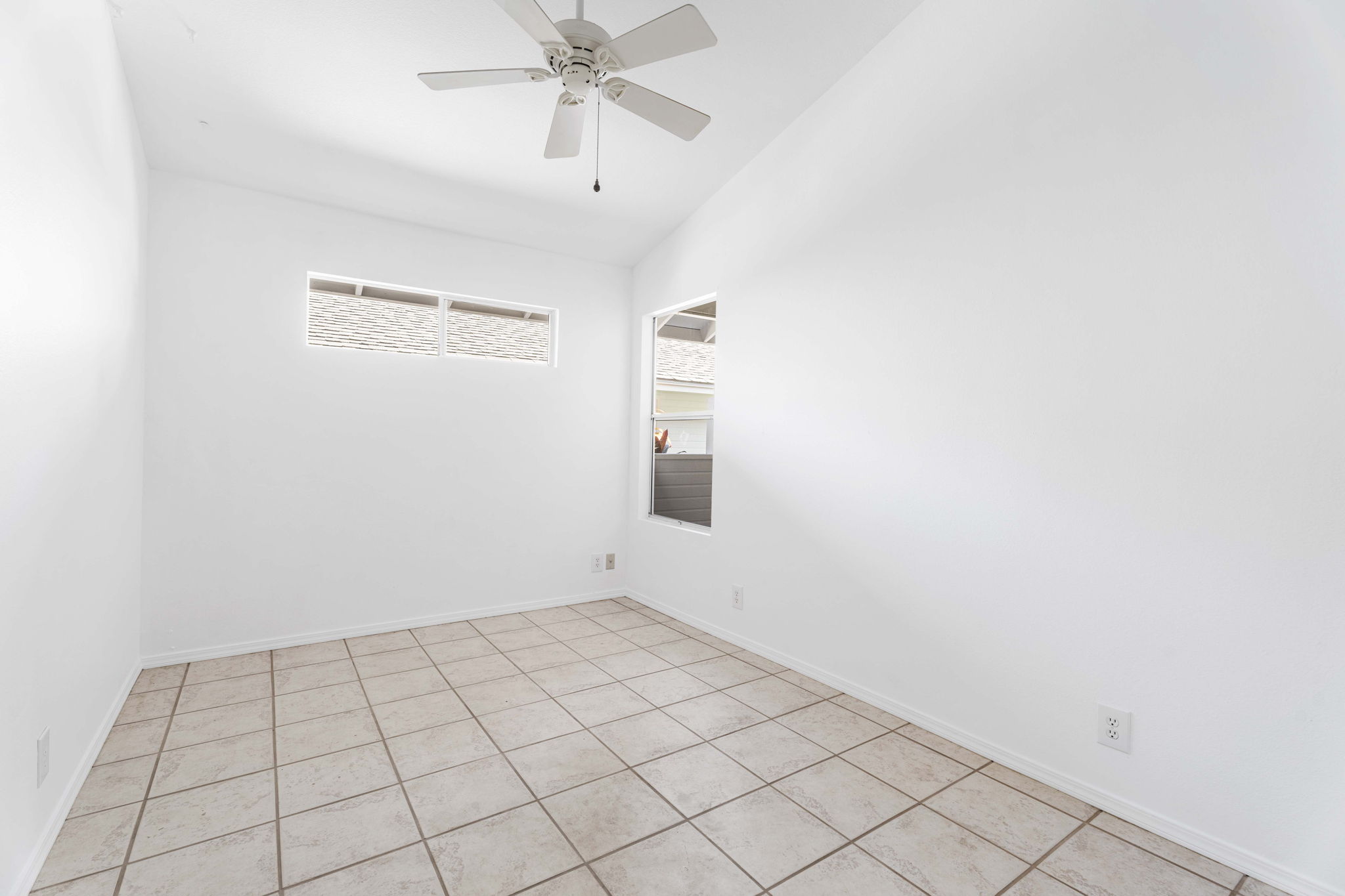 75-252 NANI KAILUA DR 4