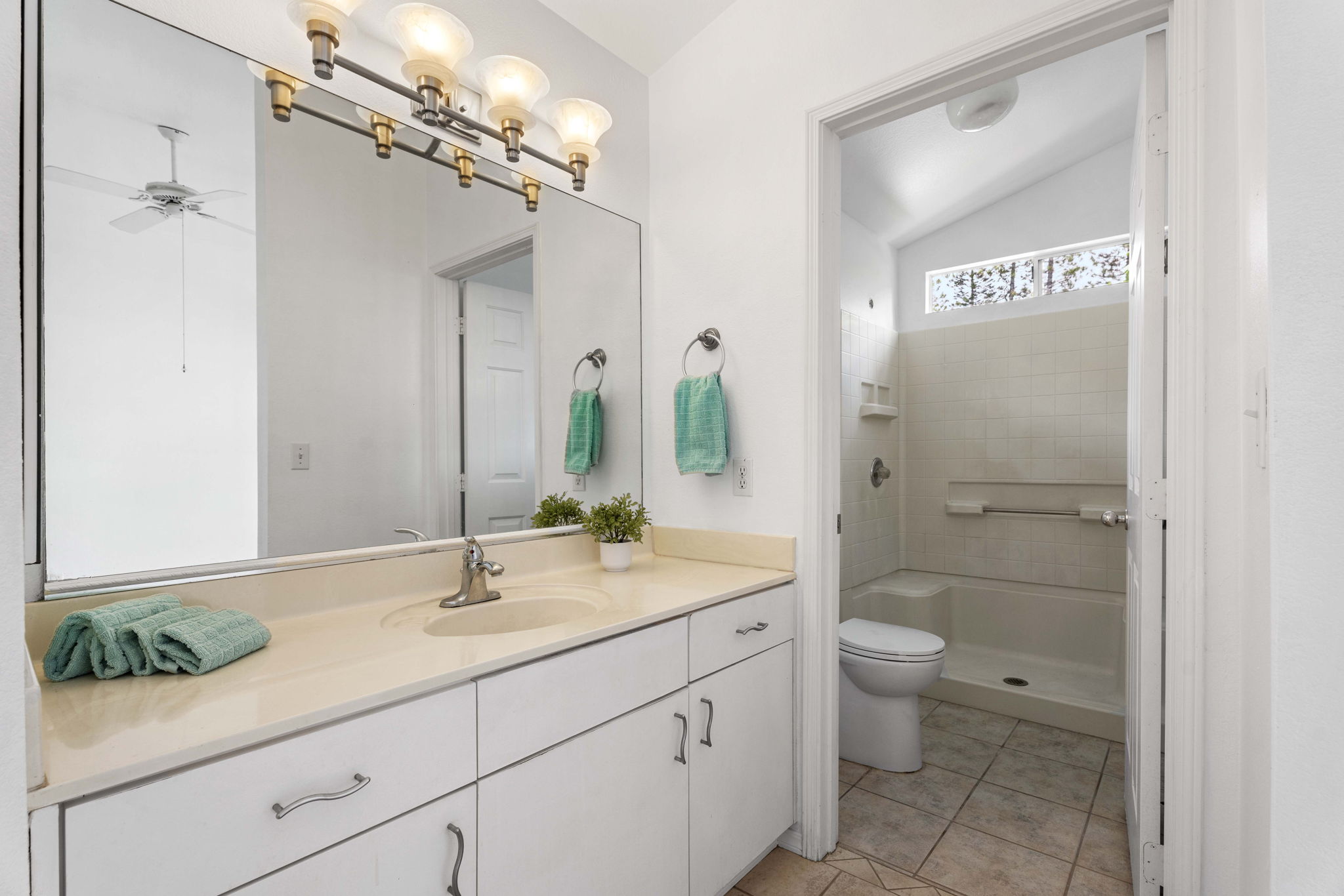 75-252 NANI KAILUA DR 4
