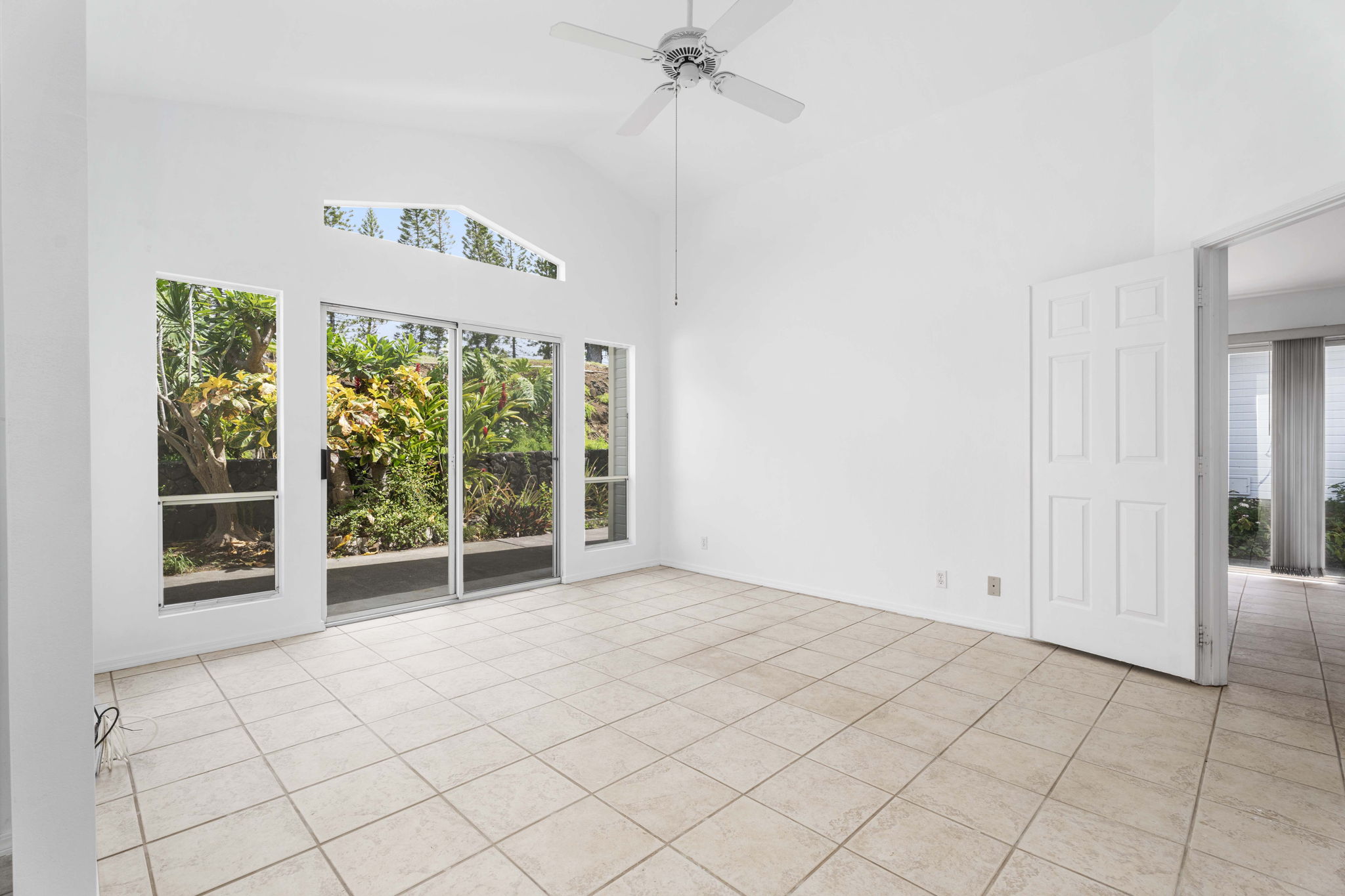 75-252 NANI KAILUA DR 4