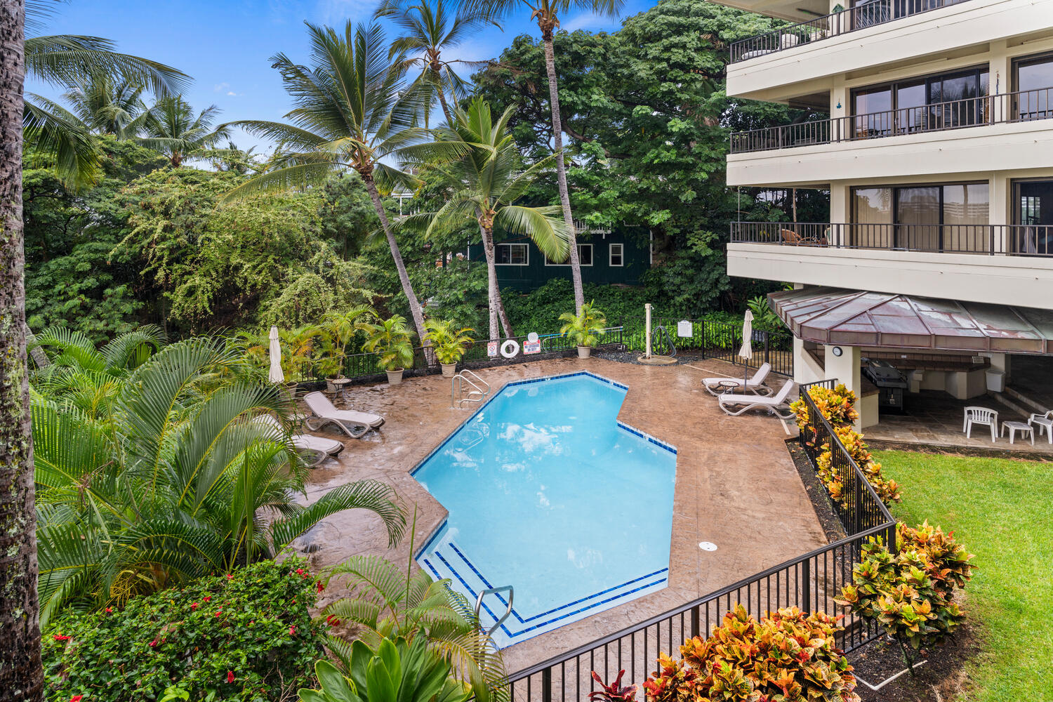 78-7100 KAMEHAMEHA III RD 202