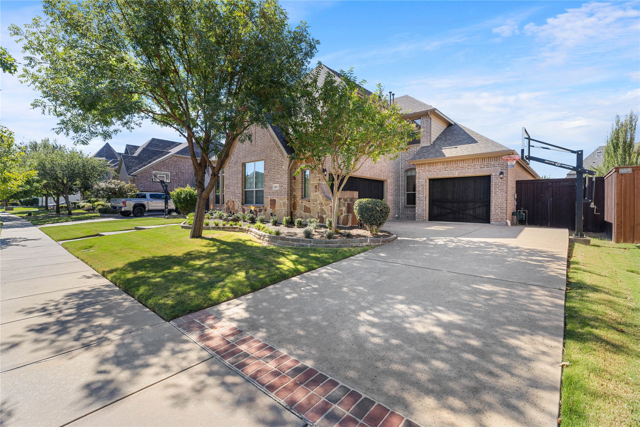 4067 Benchmark Lane