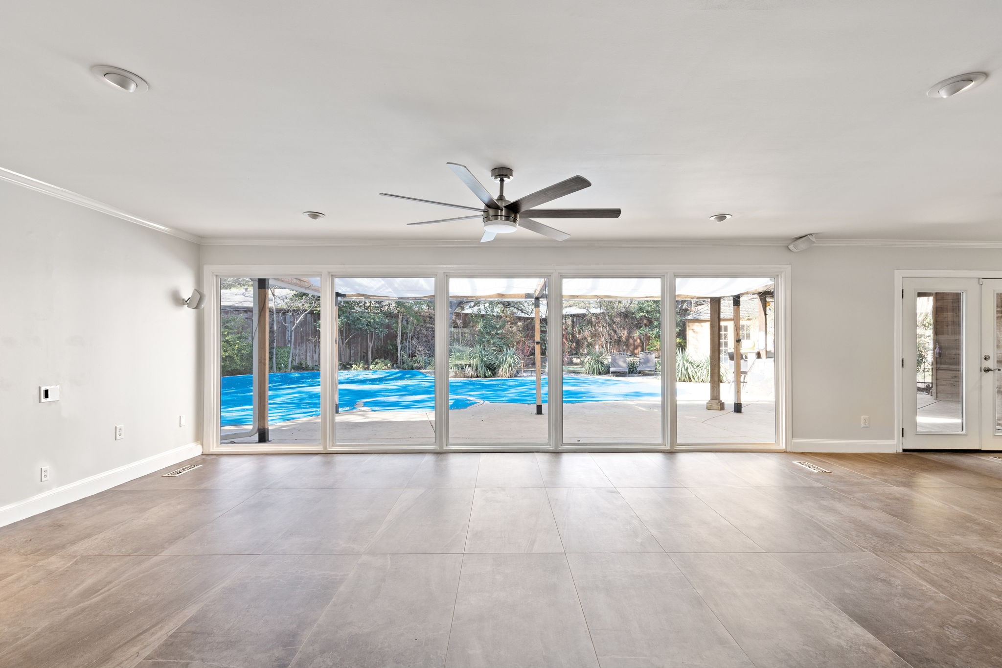 6121 Shadycliff Drive