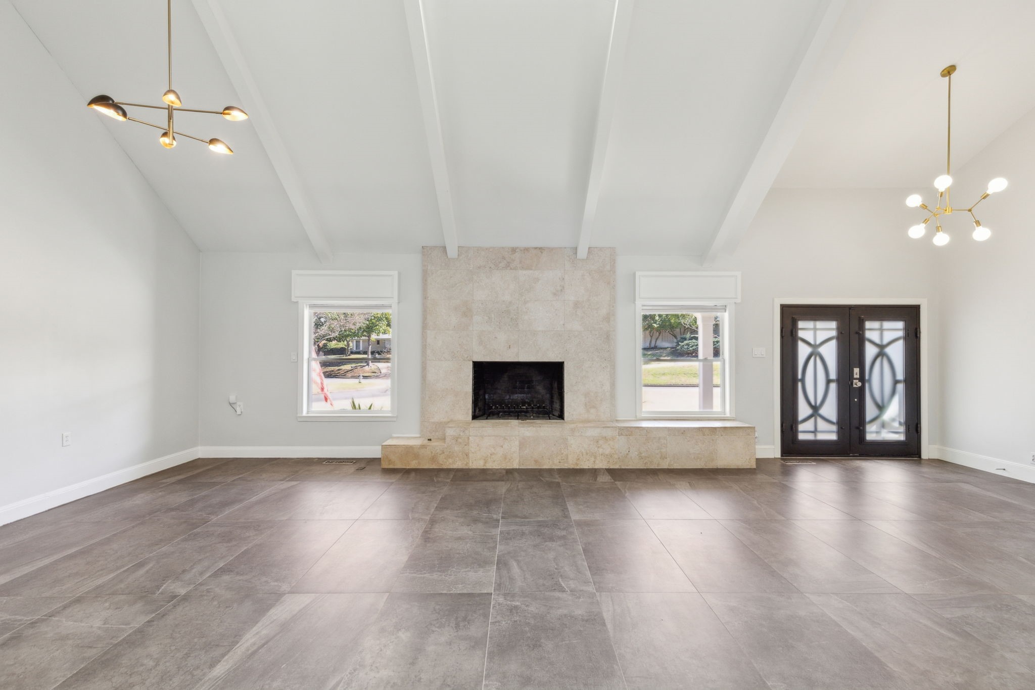 6121 Shadycliff Drive