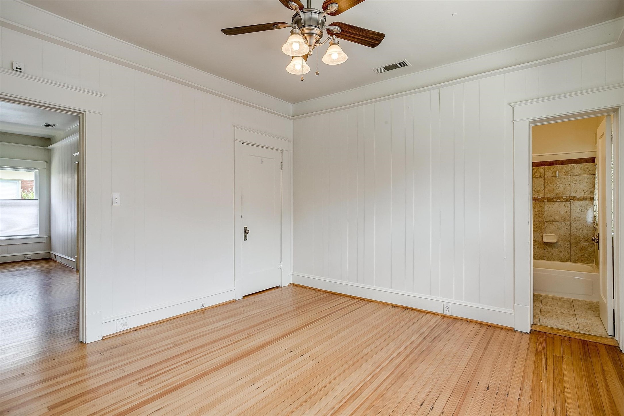 402 N Marlborough Avenue