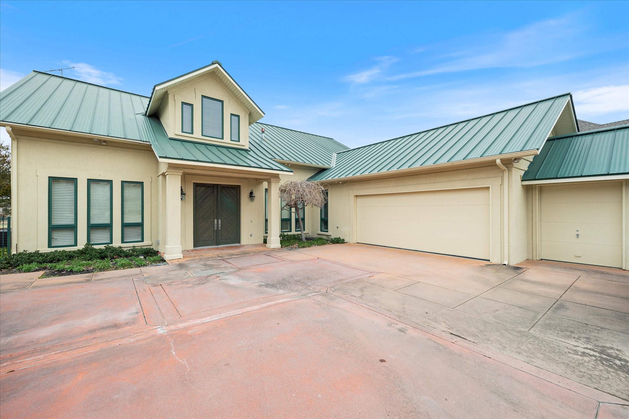 1717 Weiskopf Drive