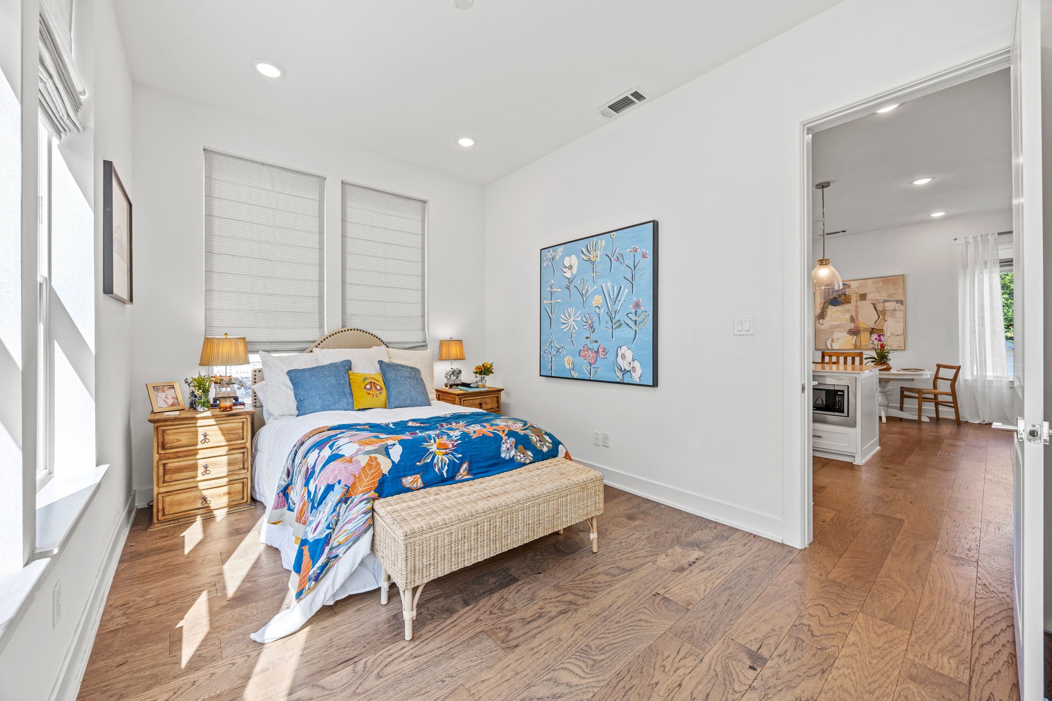 107 E Chester Court