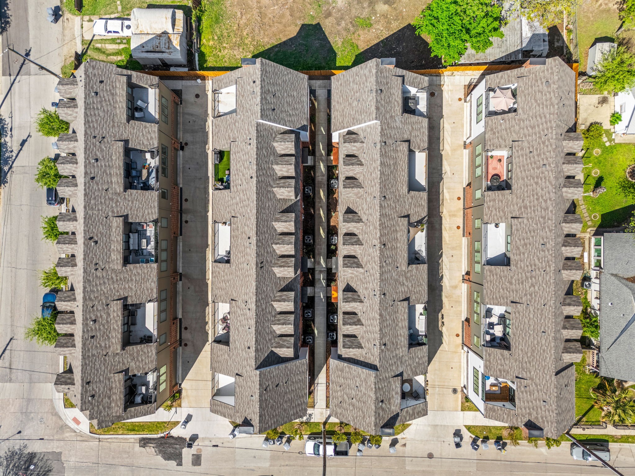 107 E Chester Court