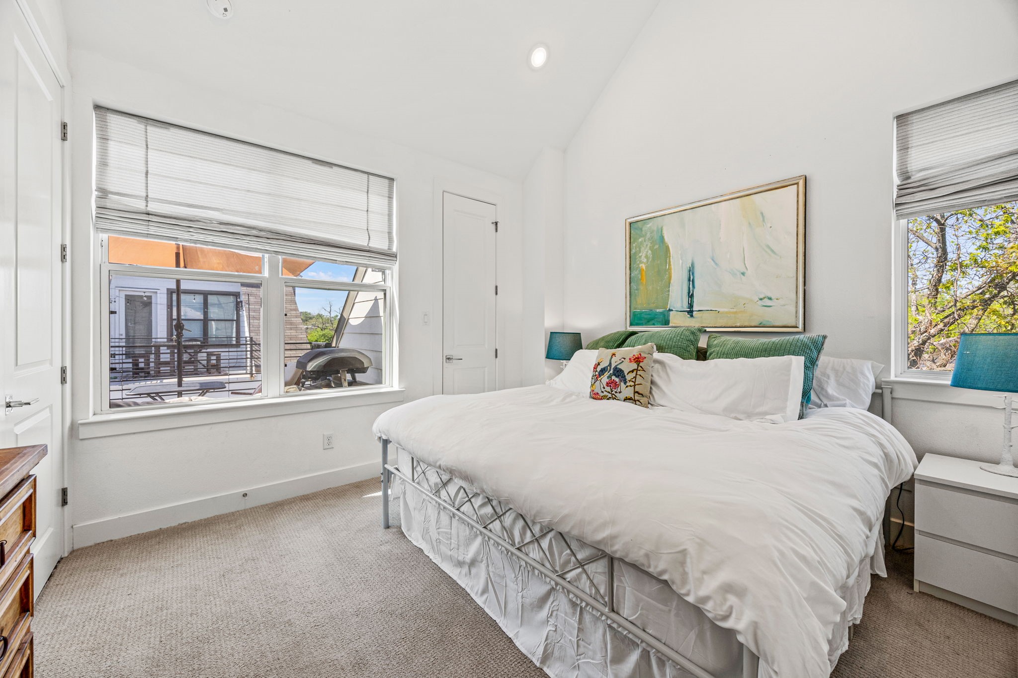 107 E Chester Court