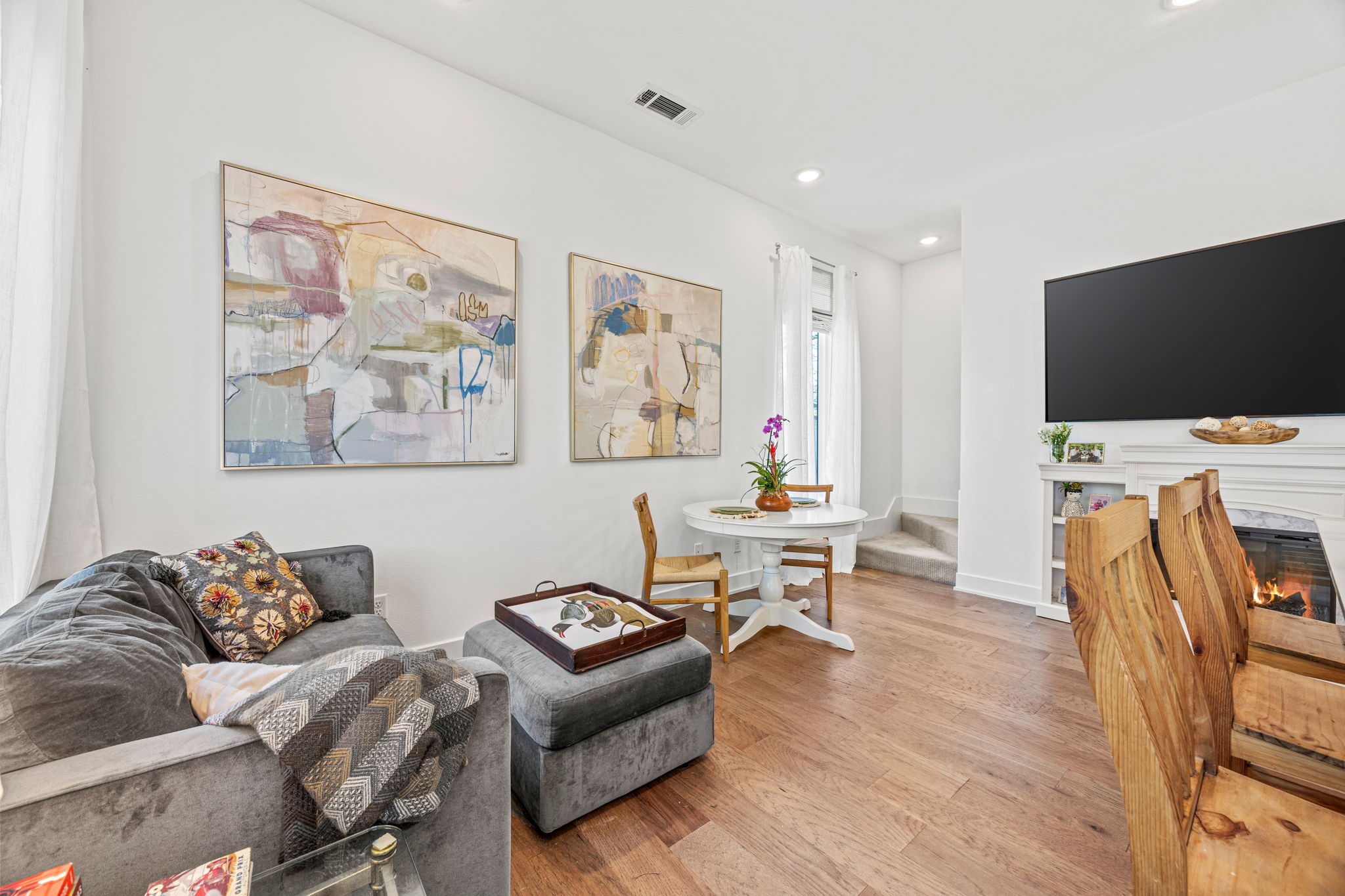 107 E Chester Court
