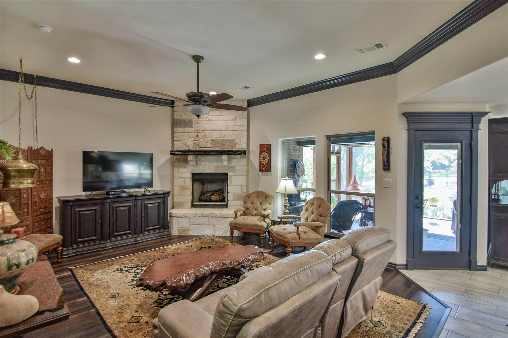 8605 Calviton Court
