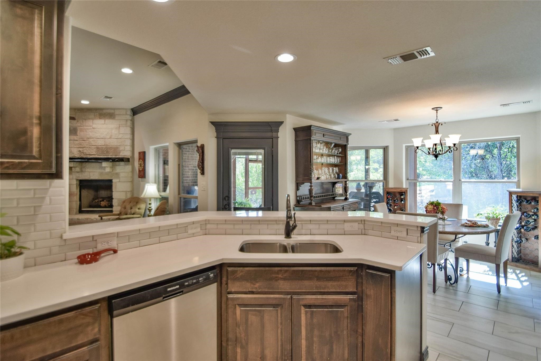 8605 Calviton Court