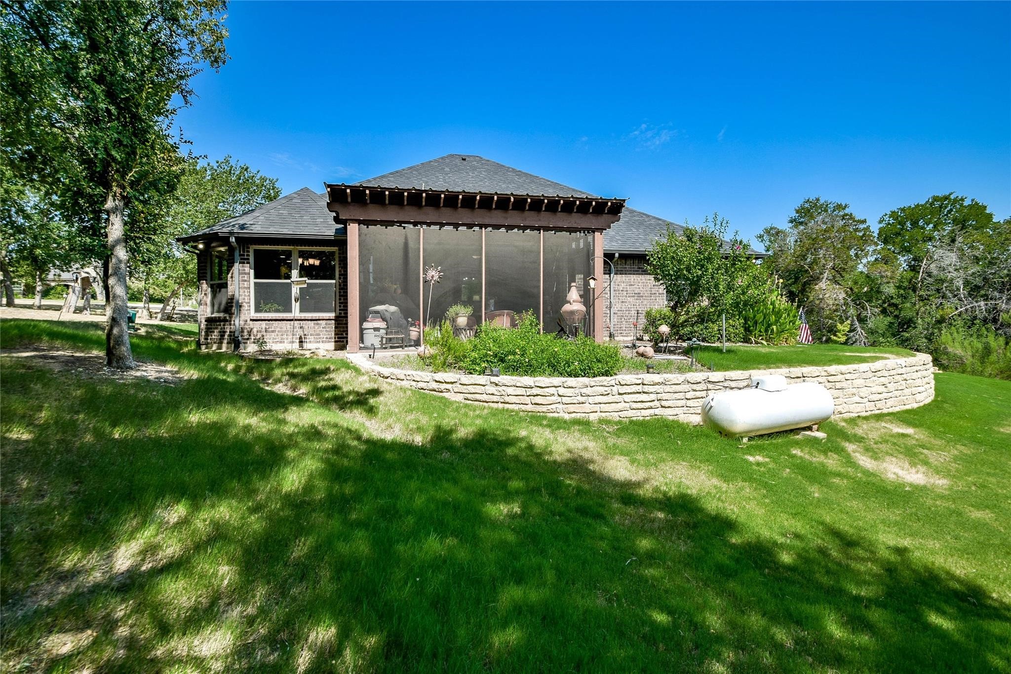 8605 Calviton Court