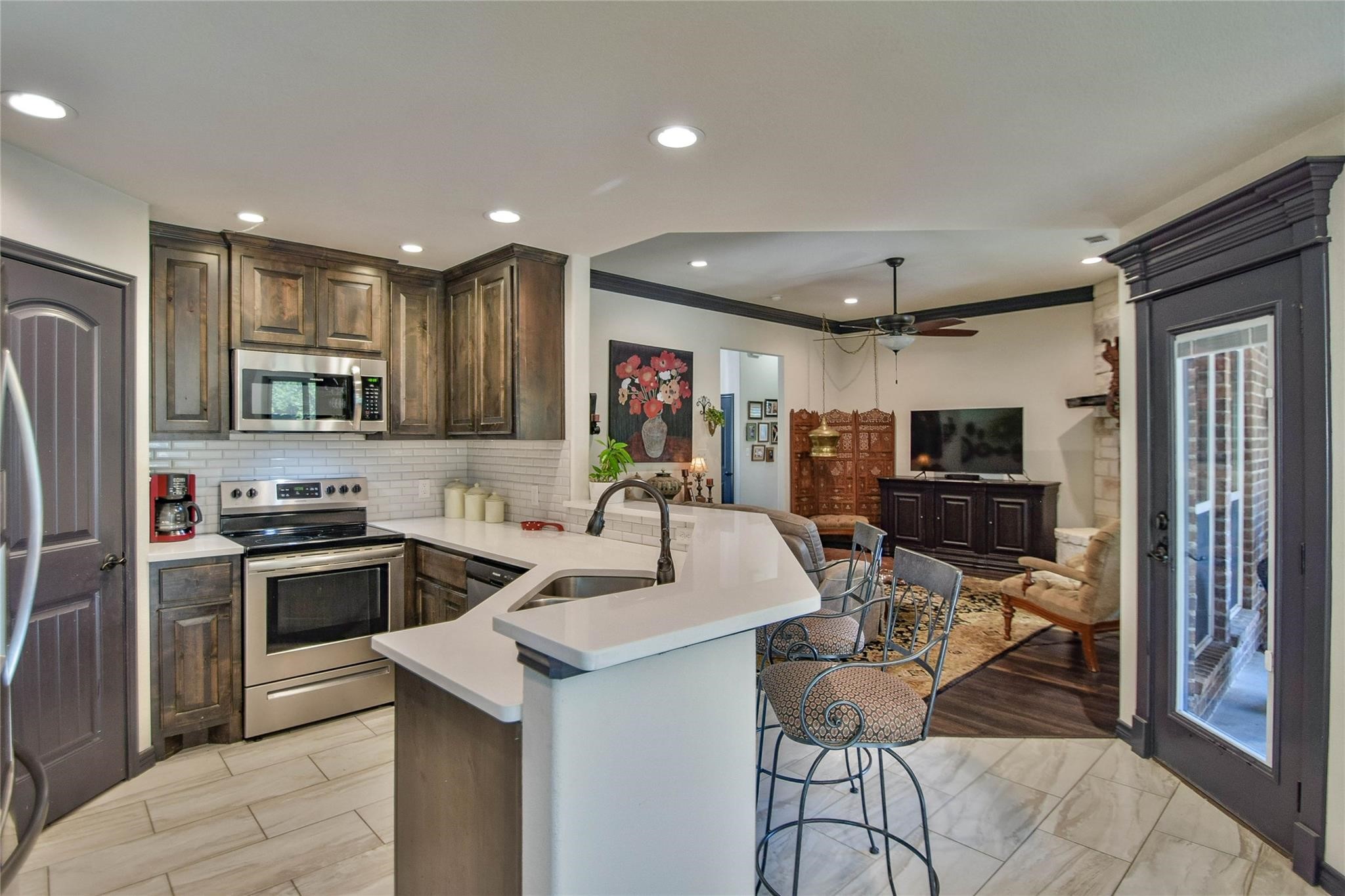 8605 Calviton Court