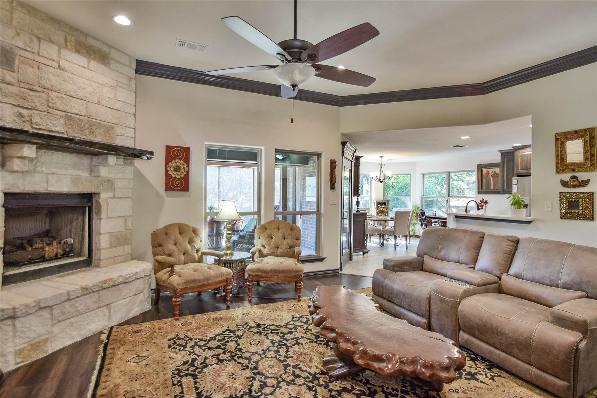 8605 Calviton Court