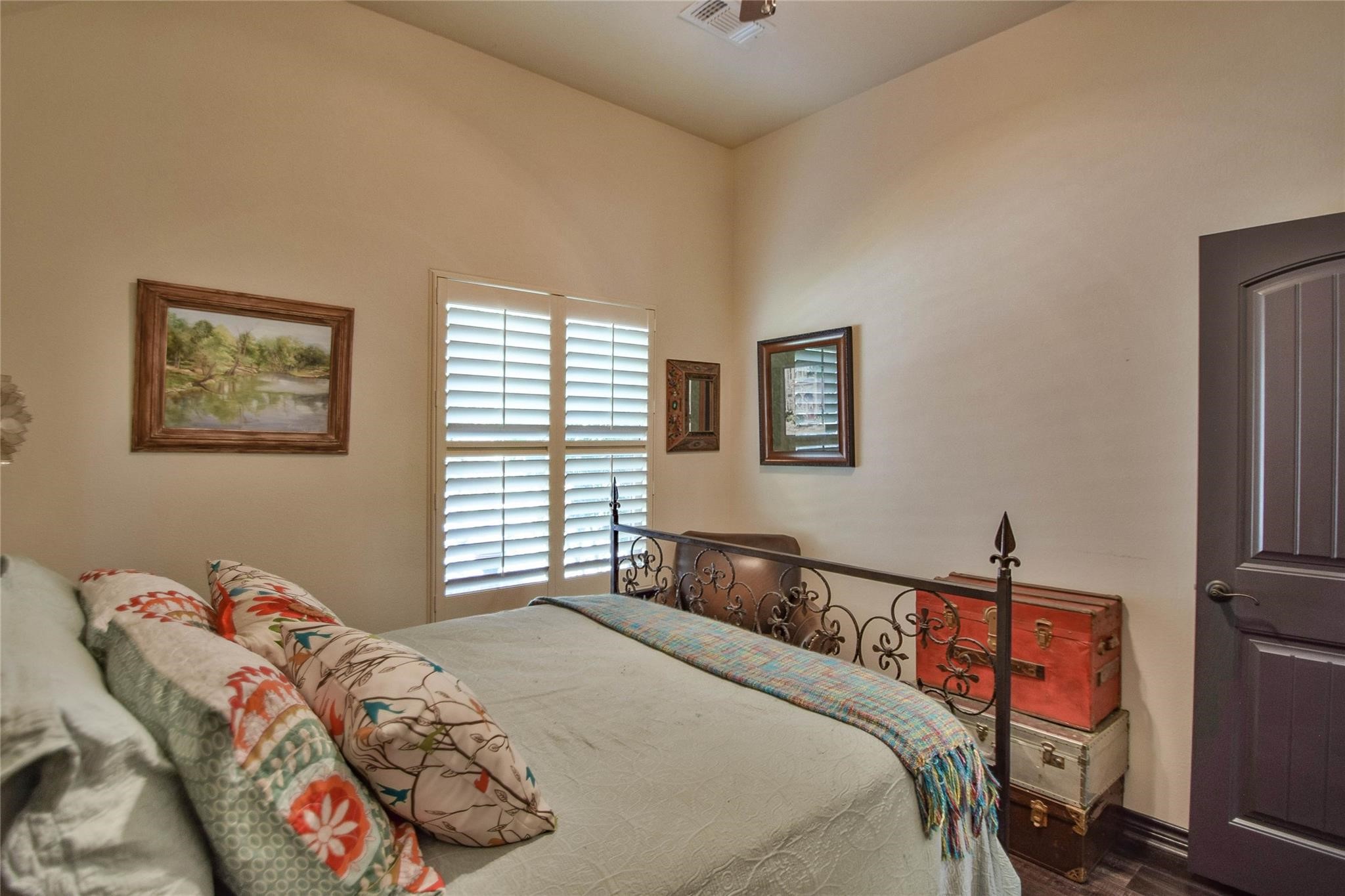 8605 Calviton Court