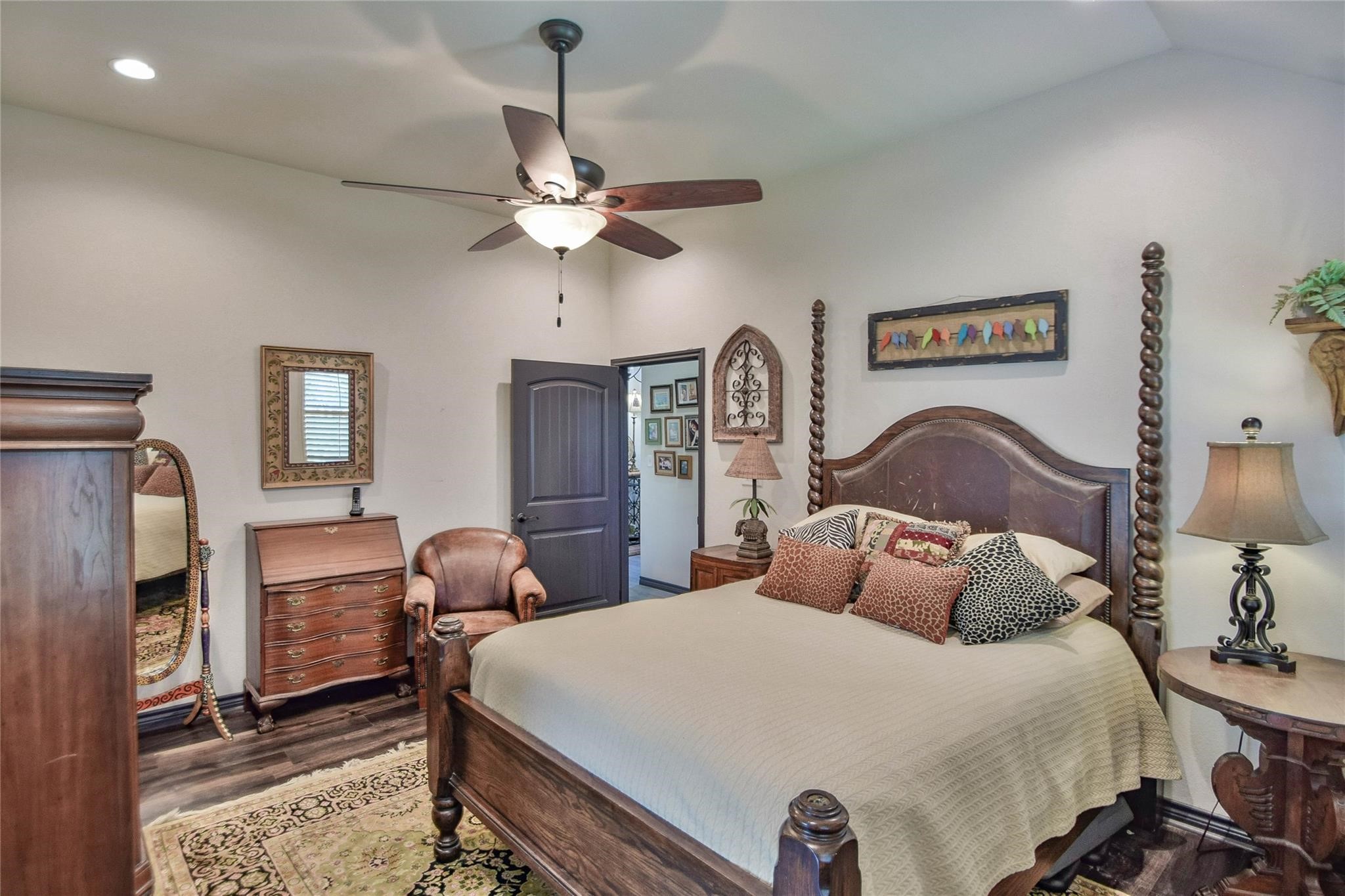 8605 Calviton Court